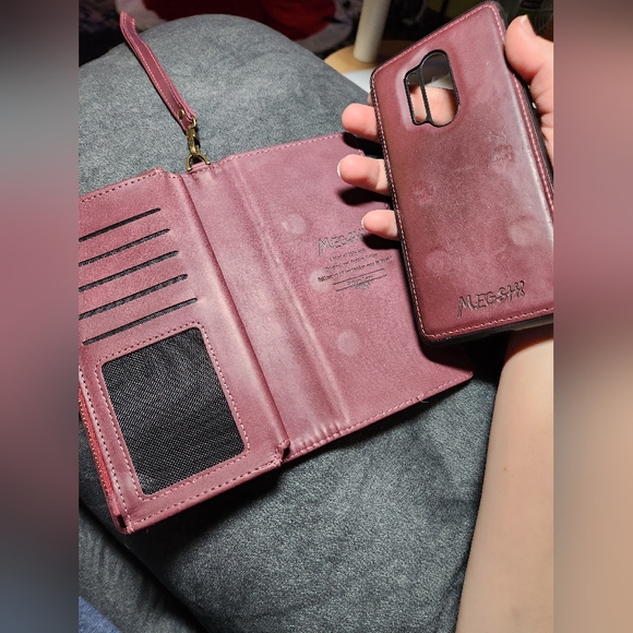 One plus 8 pro wallet phone case - Picture 4 of 5